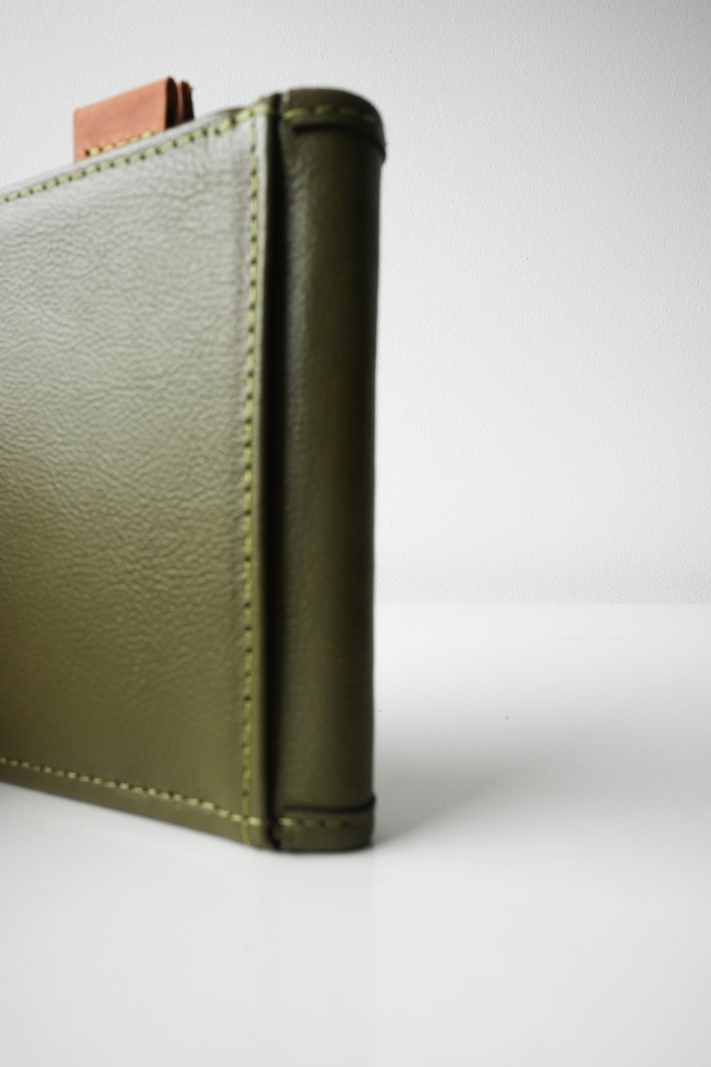Billetera Mónaco Speciale Oliva / Negro