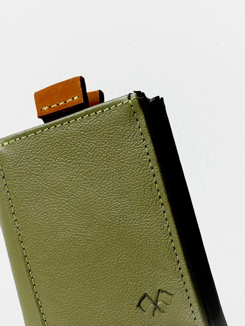 Billetera Mónaco Speciale Oliva / Negro